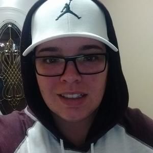 Meet your Posher, Steph